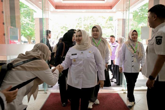 Ilustrasi layanan cathlab untuk artikel Kasmarni Dukung Pengembangan Layanan Cathlab dan Ortopedi
