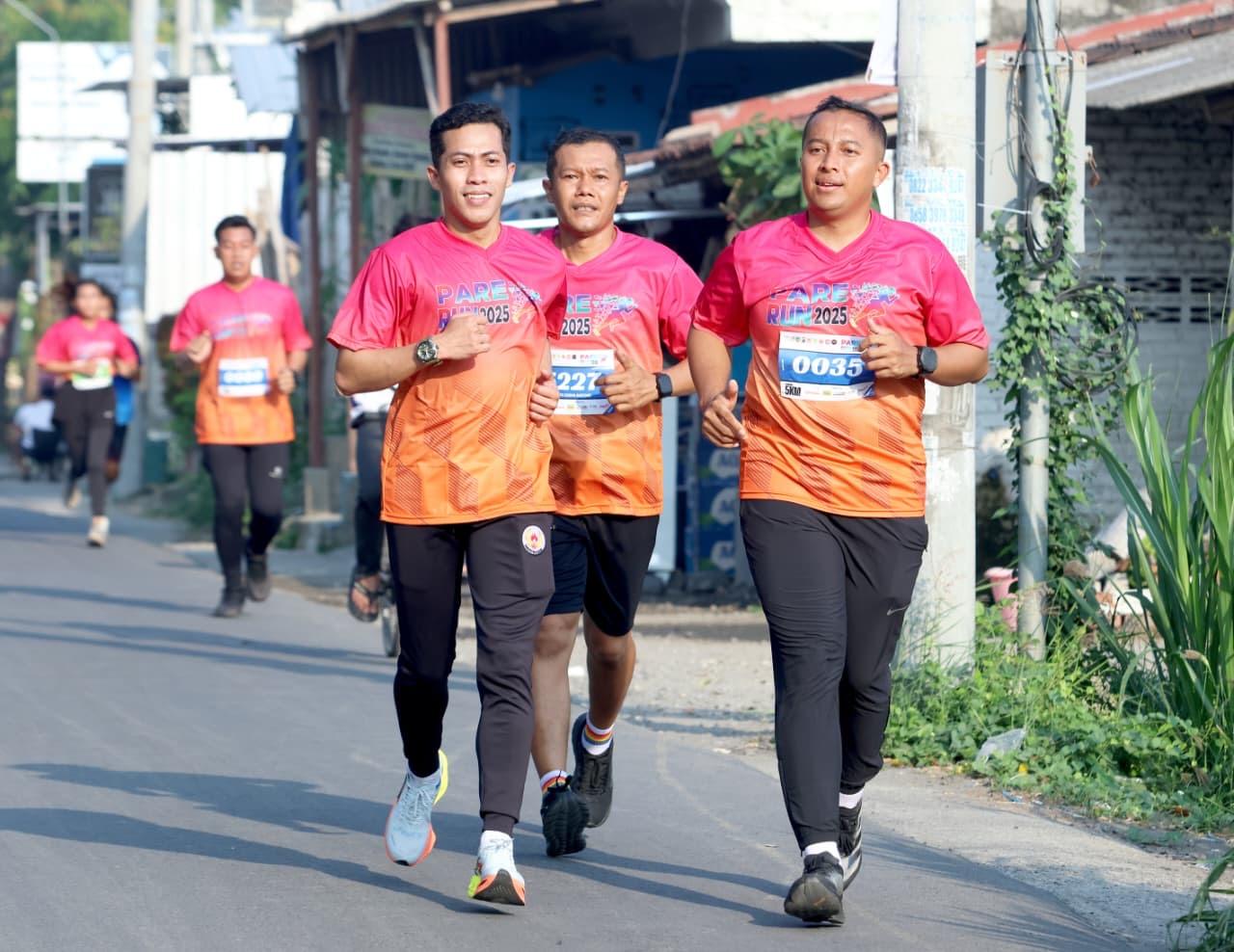 Kesalahan Saat Jogging dan Cara Mencegah Cedera Ilustrasi kesalahan saat jogging untuk artikel Pakar UGM Ungkap Kesalahan Saat Jogging dan Cara Cegah Cedera