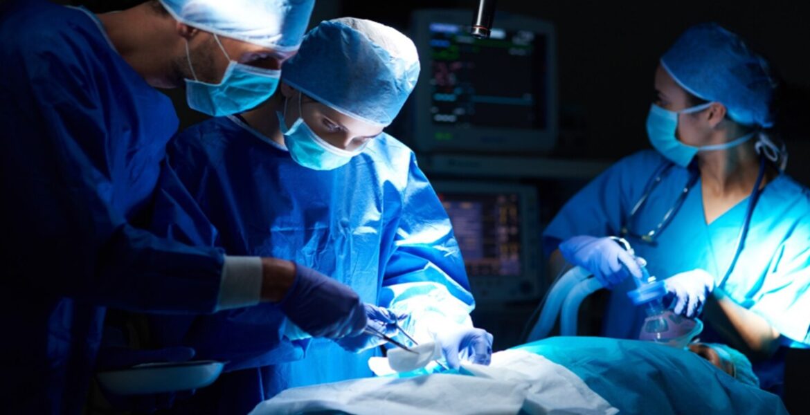 Ilustrasi mics cabg untuk artikel Mengenal MICS CABG, Bypass Jantung Minimal Invasif